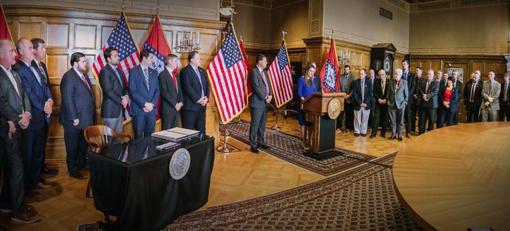 1600 px_2023-09-14_Bill Signing_Sarah Sanders_3K0A8811-Pano.jpg