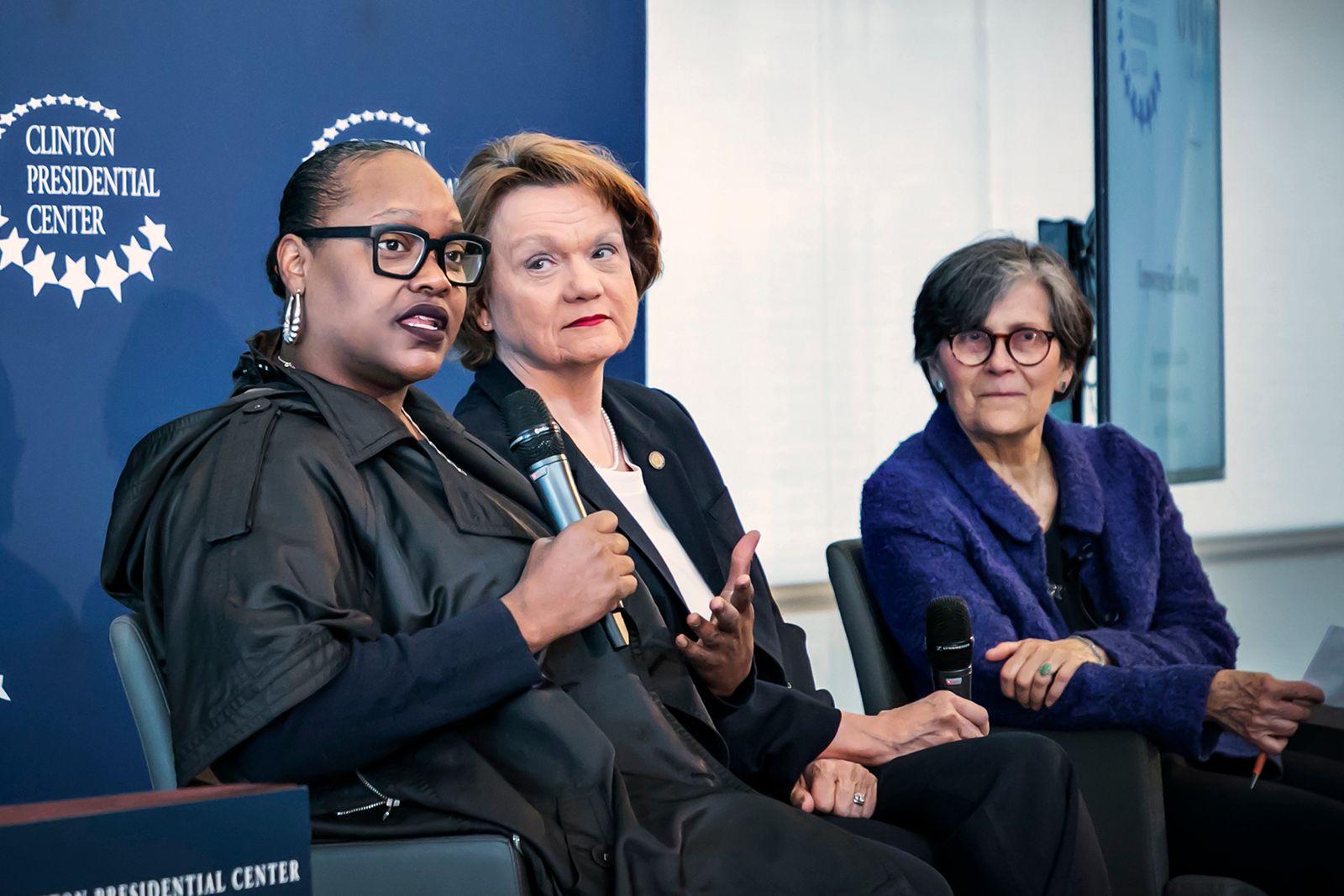 2019-03-08_ARgirlslead_clinton center_Vivian Flowers_Carol Dalby_3K0A9644.jpg