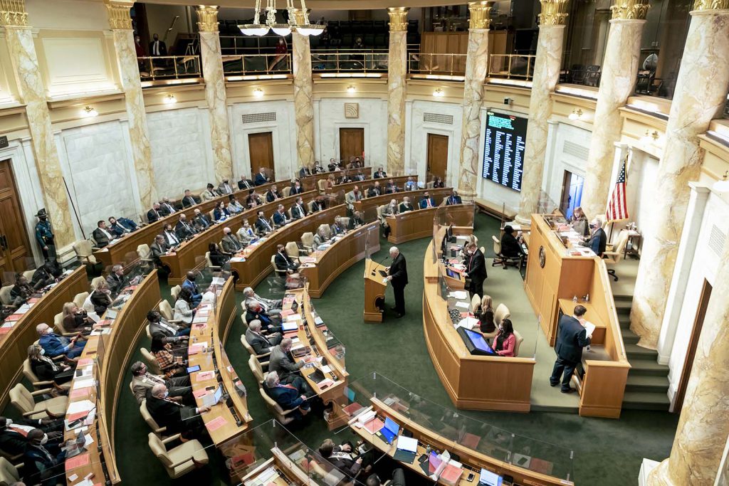 2021-02-23_House Session_3K0A6242_1600px (1).jpg