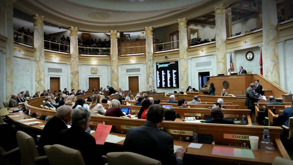 2024-04-16_Fiscal Session_Chamber_16oo px_3K0A8033.jpg