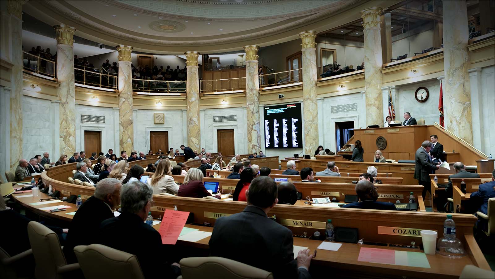 2024-04-16_Fiscal Session_Chamber_16oo px_3K0A8033.jpg