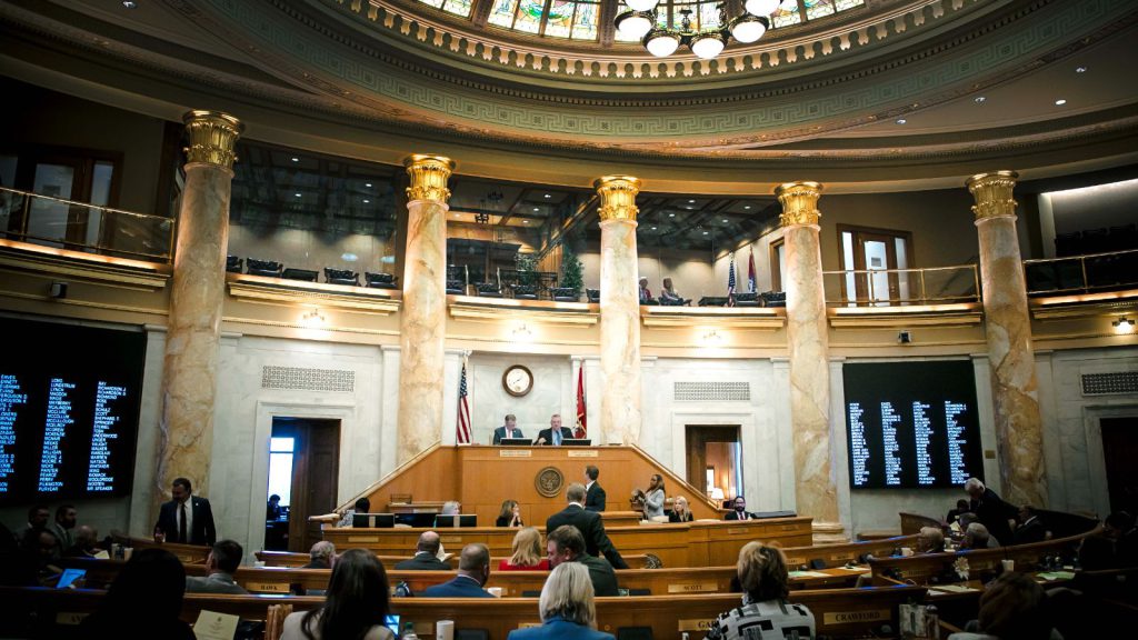 2024-04-18_Fiscal Session_chamber_3K0A8918.jpg