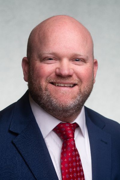 Holladay headshot.jpg